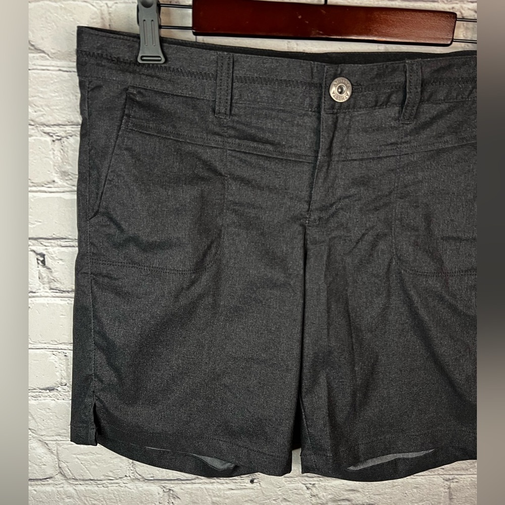 Athleta‎ Heathered Charcoal Gray Black La Trek 8" Inseam Mid Rise Shorts Size 8 - Picture 4 of 10
